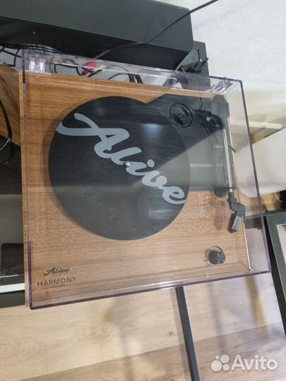 Виниловый проигрыватель alive audio
