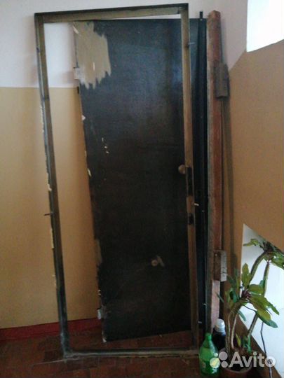 Дверь металлическая 800 2000