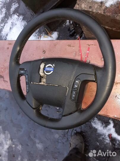 Рулевое колесо на volvo s 80