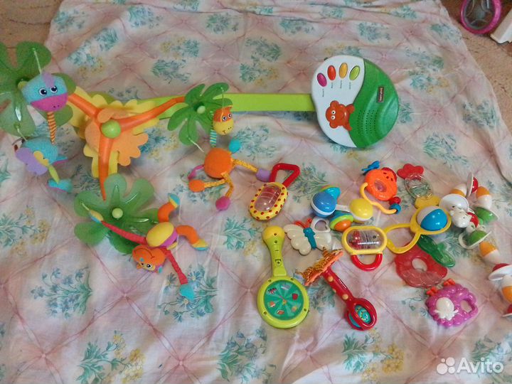 Мобиль плюс игрушки