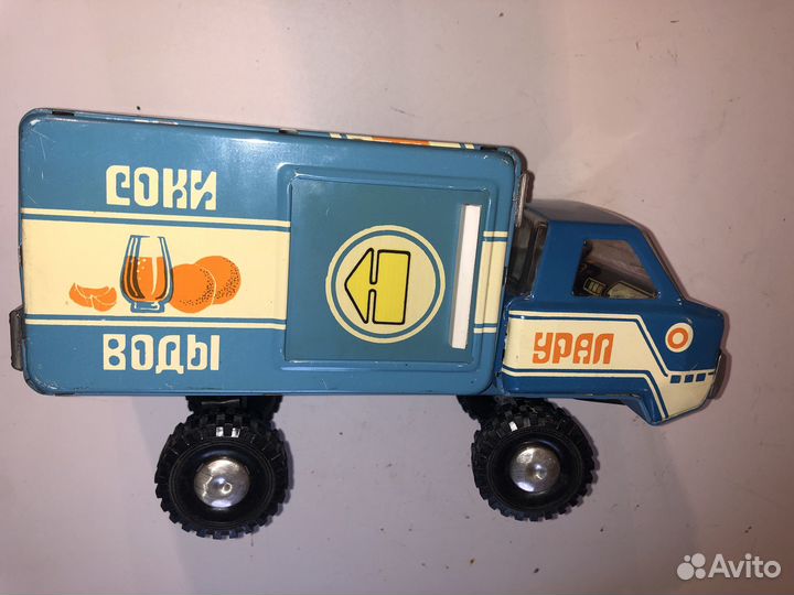 Игрушка автофургон 