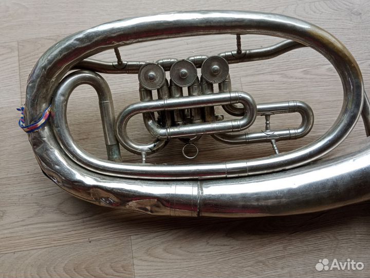 Музыкальный духовой инструмент труба СССР
