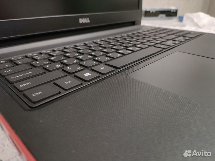 Ноутбук Dell Vostro 3568 i5 7200/16 GB/500GB/2GB