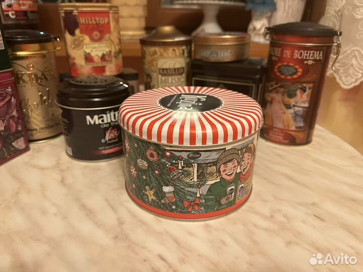 Банка металлическая для хранения и подарков