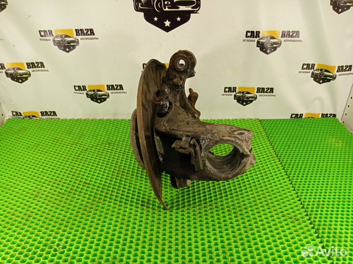 Кулак поворотный передний правый R