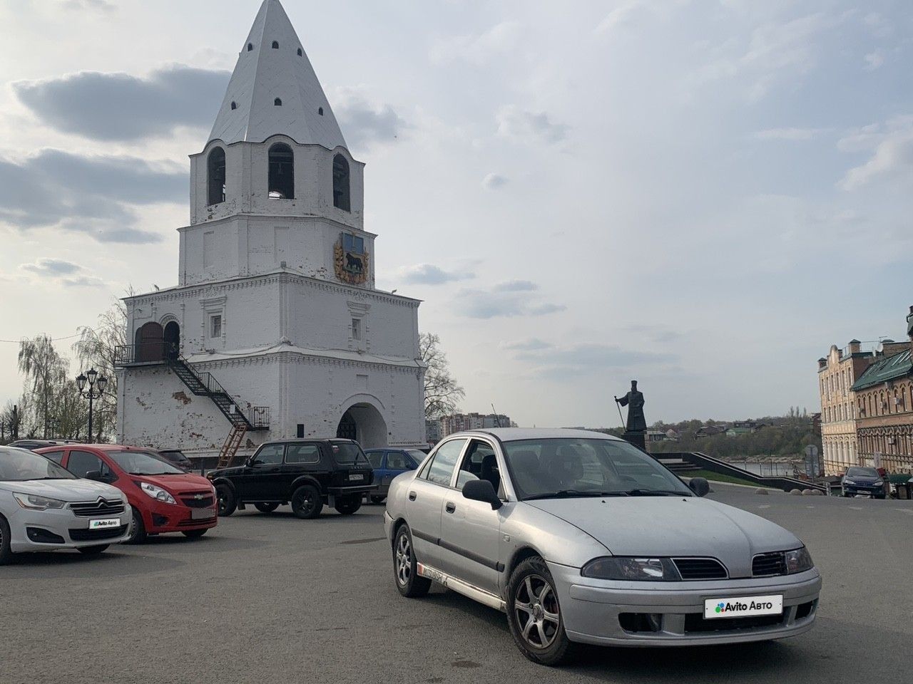 Mitsubishi Carisma: фото владельца