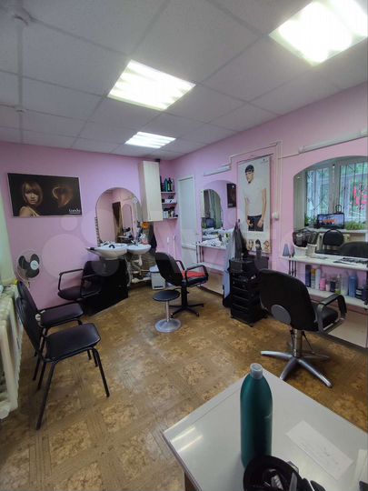 Продам офис и готовый бизнес - Парикмахерская