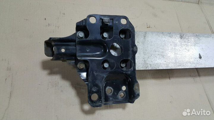 Усилитель переднего бампера Subaru Forester SG9