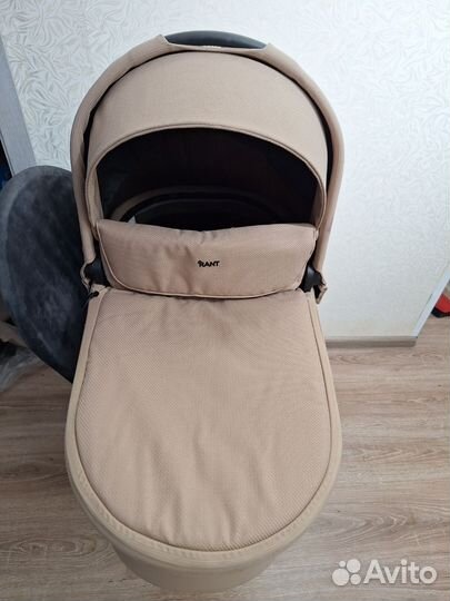 Коляска 3 в 1 с автолюлькой