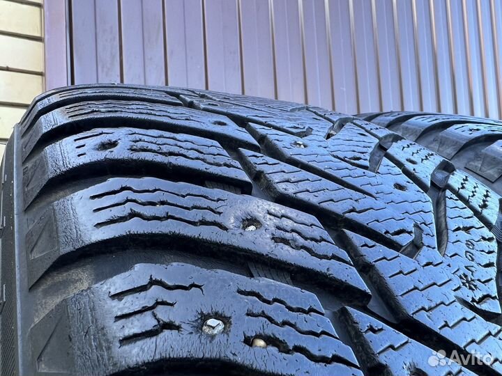Nokian Tyres Hakkapeliitta 8 SUV 285/60 R18