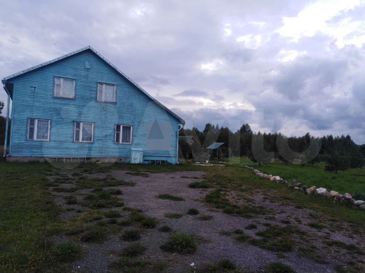 Коттедж 270 м² на участке 8,5 га