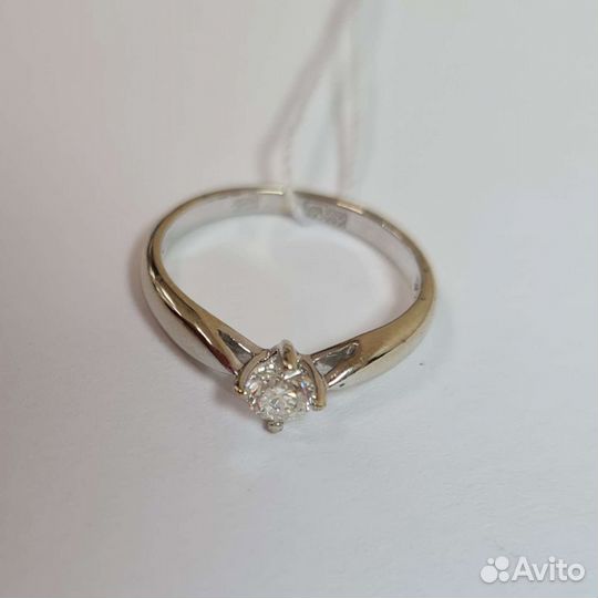 Золотое кольцо с бриллиантом 15,5 (сн581911)