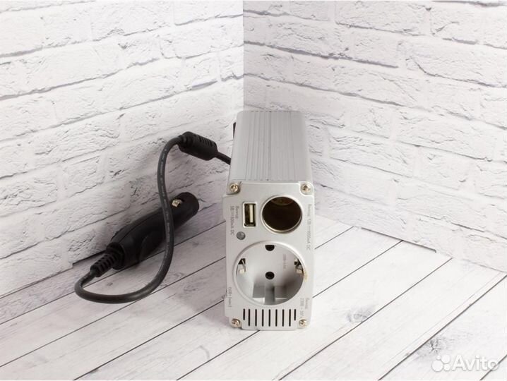 Автомобильный инвертор Robiton CN150USB 150W (Б/У)