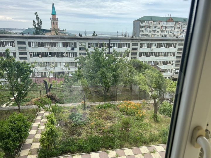 Дом 400 м² на участке 6 сот.