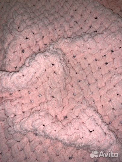 Плед на выписку вязаный