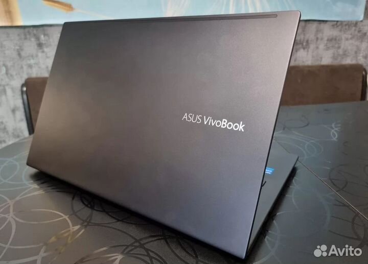 Asus VivoBook 15 oled (i5 1135g7/16gb/512gb)