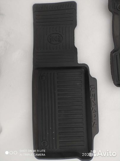 Автомобильные коврики резиновые