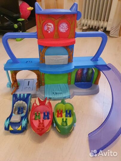 Игровой трек герои в масках с машинами