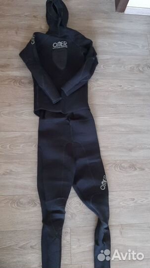 Гидрокостюм