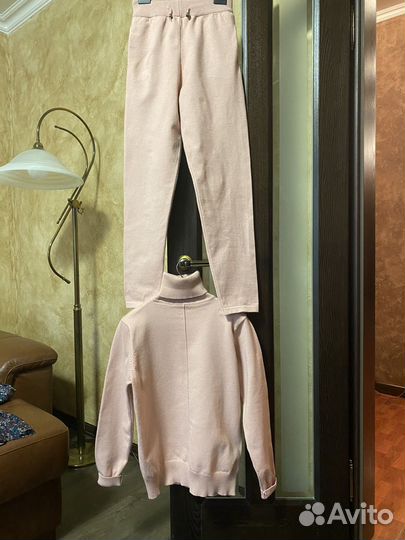 Костюм женский прогулочный