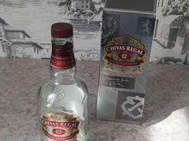 Стеклянная бутылка с коробкой chivas regal