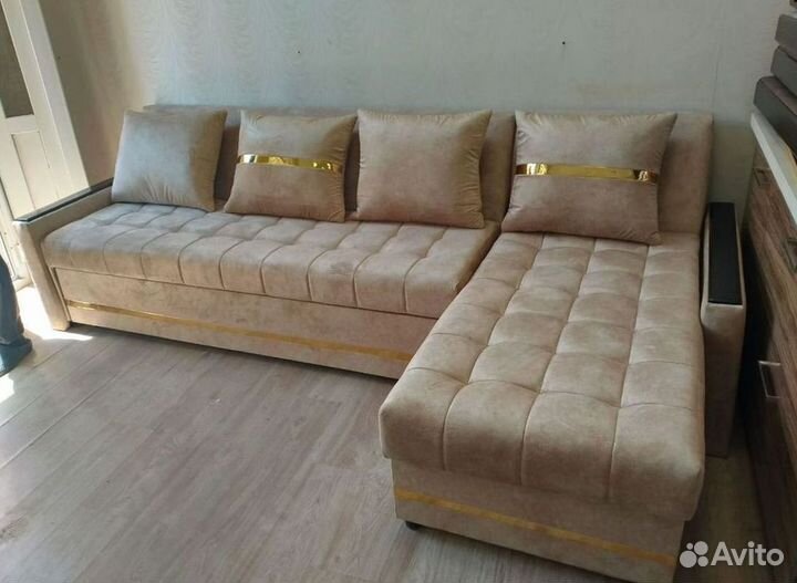 Угловой диван в наличии не б/у