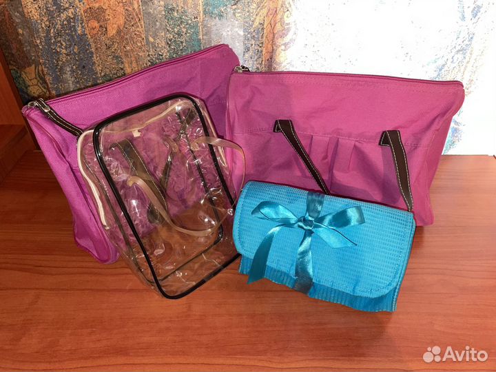 4 косметички Yves Rocher (б/у)