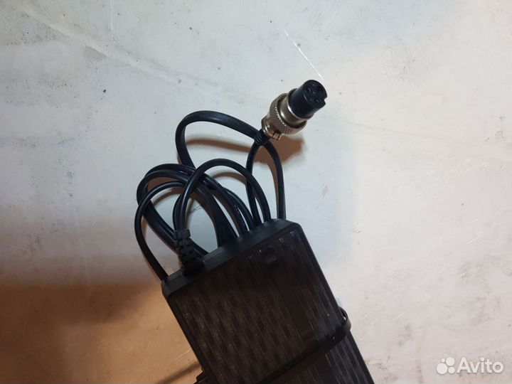 Зарядка для электросамоката ultron 60v 2a