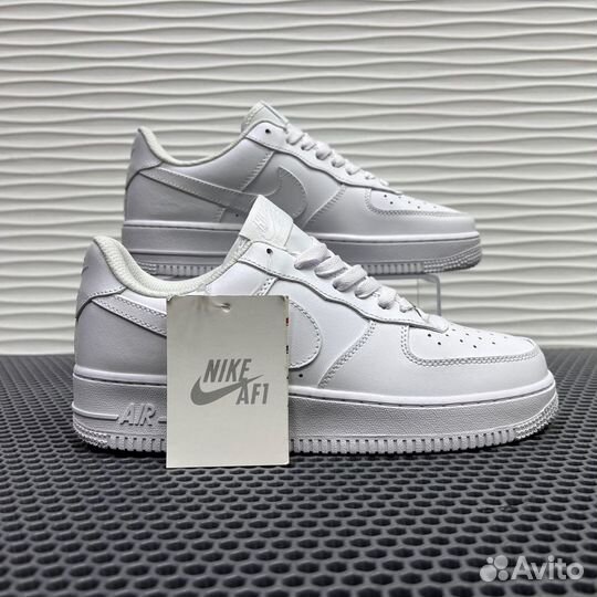 Nike Air Force 1