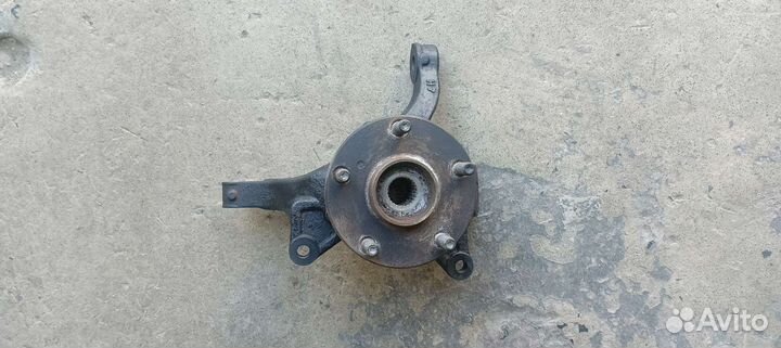 Кулак поворотный левый Тойота,55Toyota Camry