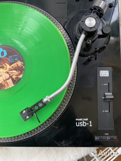 Проигрыватель винила Music Hall USB-1