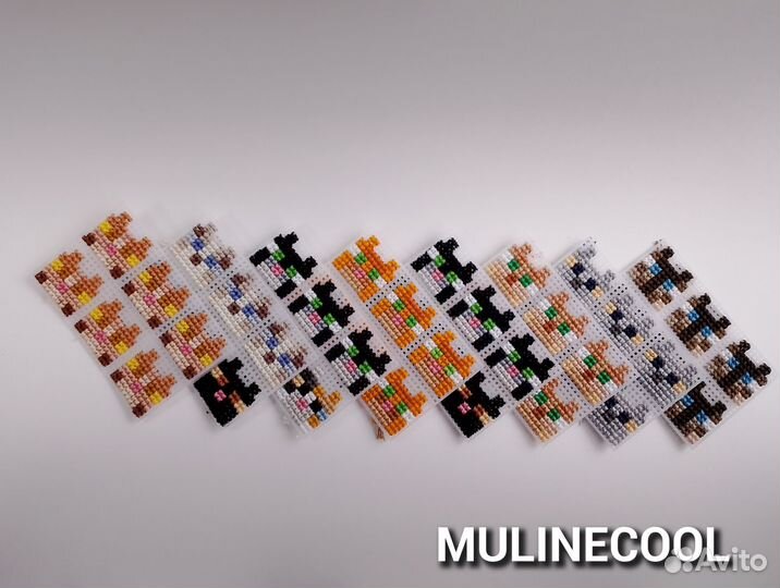 Брелок, значок