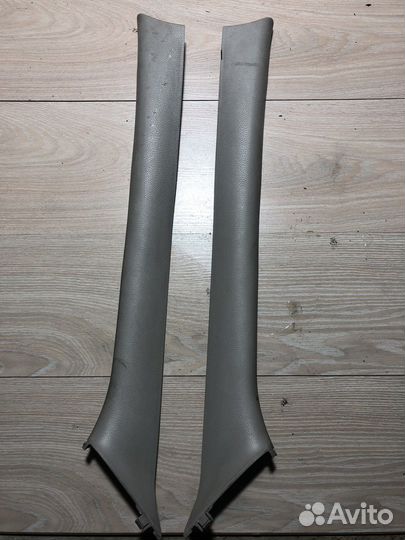 Обшивка передней стойки Renault Sandero 1