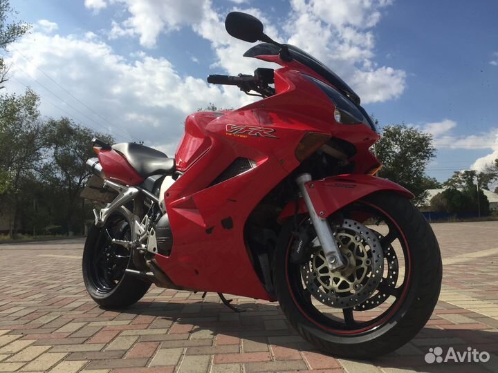 Honda VFR800 2002