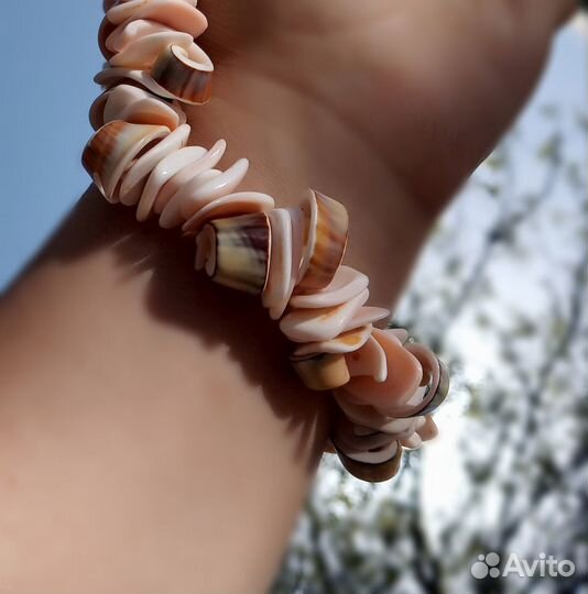 Бусы из ракушек