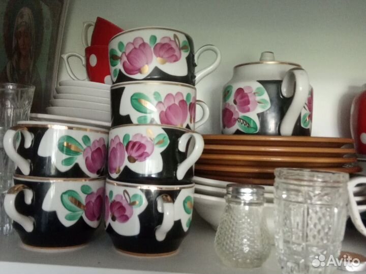 Посуда тарелки.чайный сервис