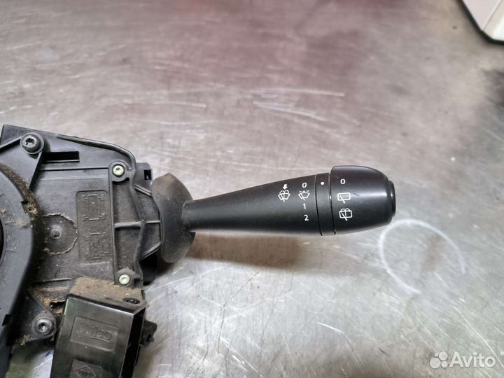 Renault Logan 2 правый подрулевой дворников