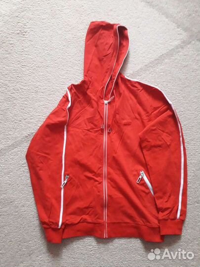 Спортивный костюм женский