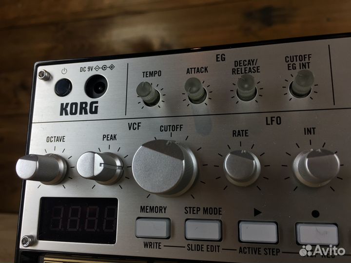 Korg volca bass В наличии