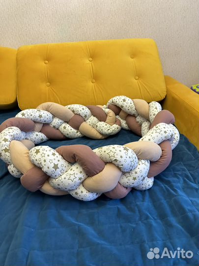 Бортик в кроватку