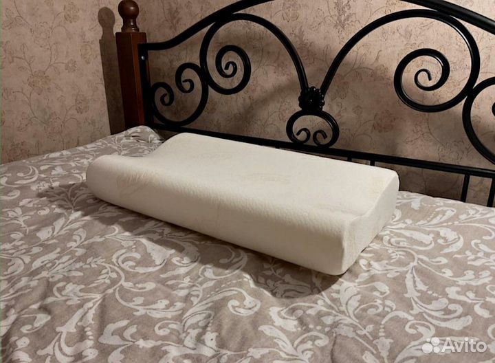 Подушка ортопедическая новая с эффектом памяти