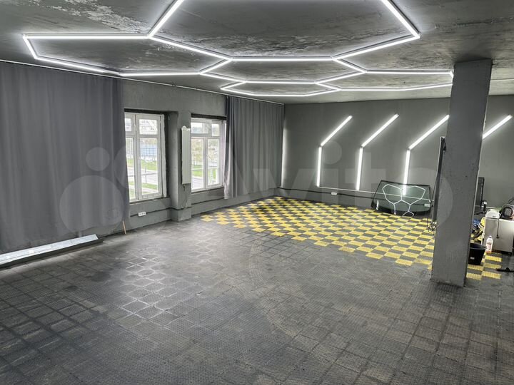 Автосервис, 74 м²