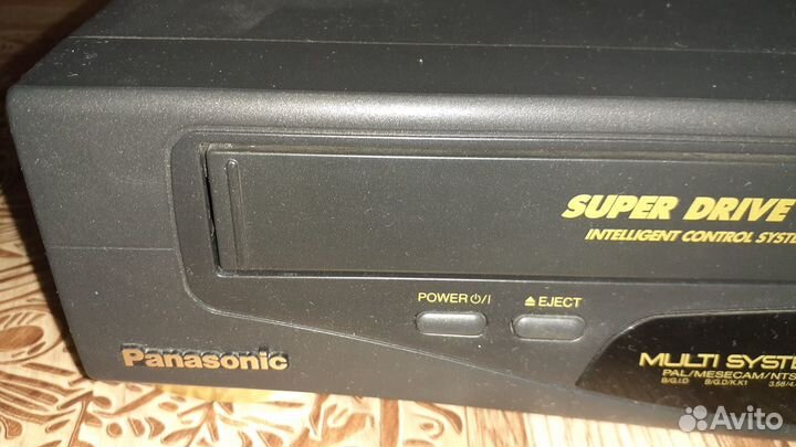 Видеомагнитофон Panasonic 4-х головочный пишущий