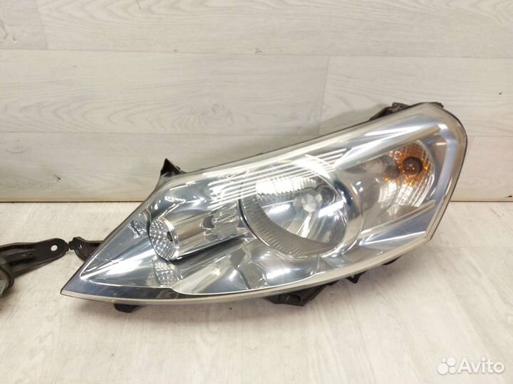 Фары Fiat Scudo 2007-2016 Комплект