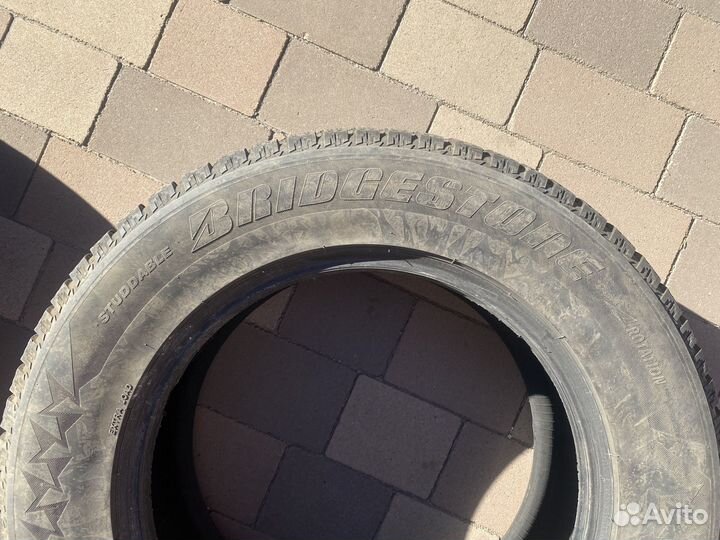 Bridgestone Ice Cruiser 7000 235/65 R17