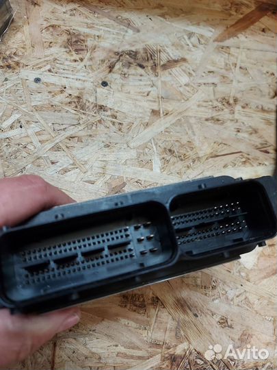 Блок управления двигателя VW 1.4 CZE