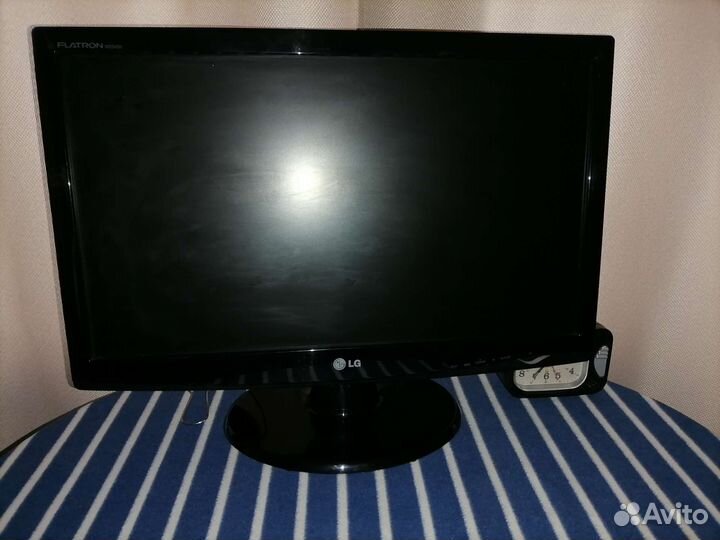 Монитор LG 23