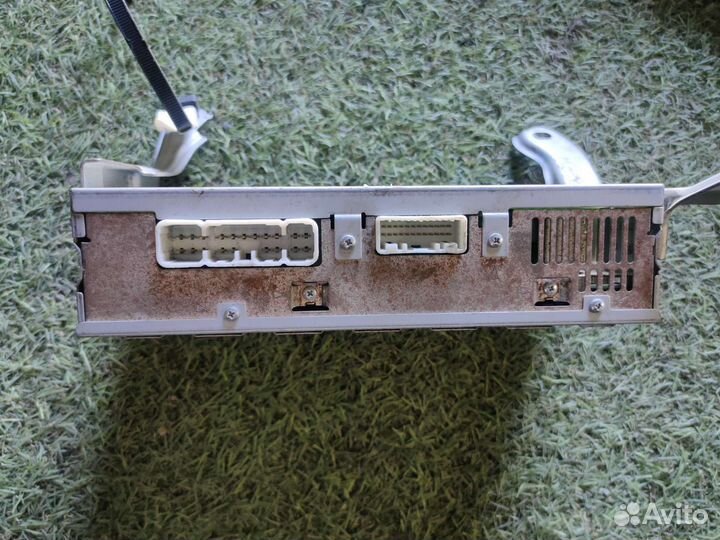 861000E010 усилитель музыки lexus RX 300/330/350