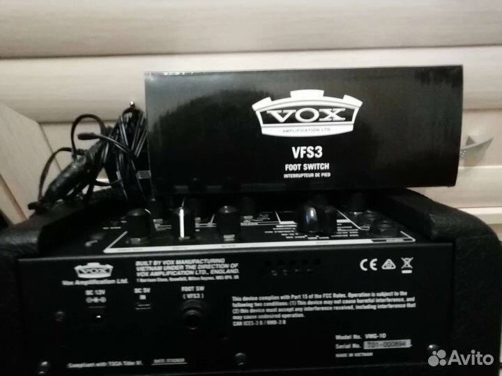 Гитарный комбоусилитель