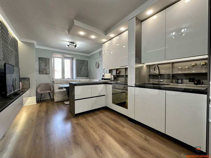 2-к. квартира, 65 м², 12/16 эт.